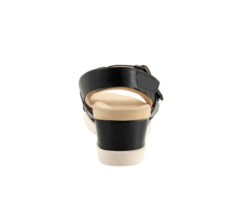 Women's Softwalk Novi Wedges