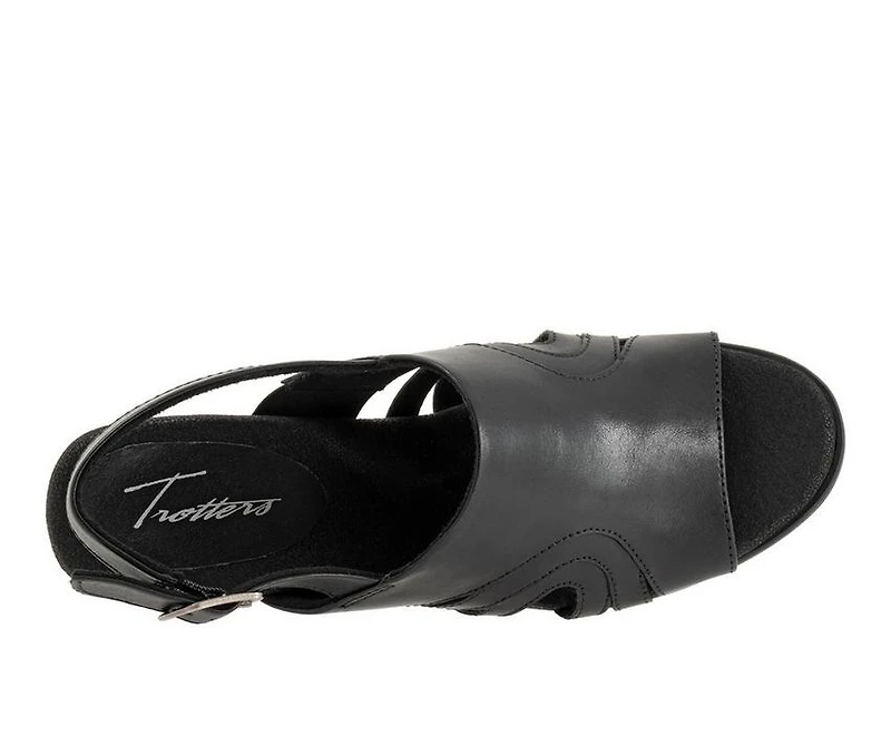 Women's Trotters Mariam Pumps