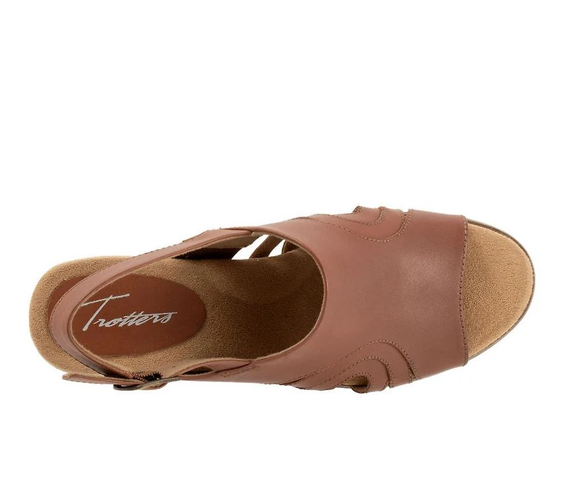 Women's Trotters Mariam Pumps