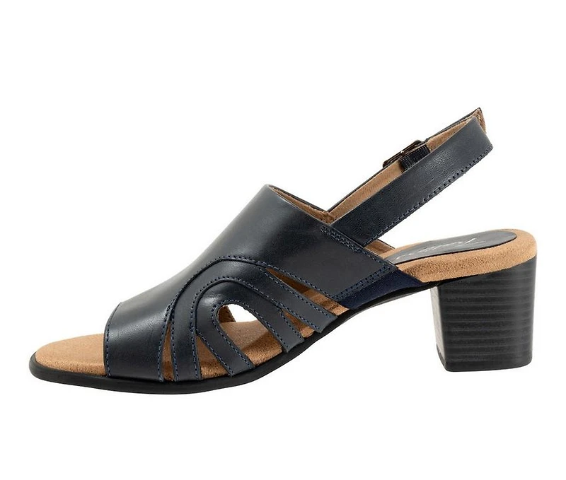 Women's Trotters Mariam Pumps