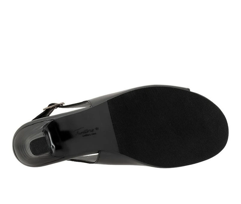 Women's Trotters Norma Pumps