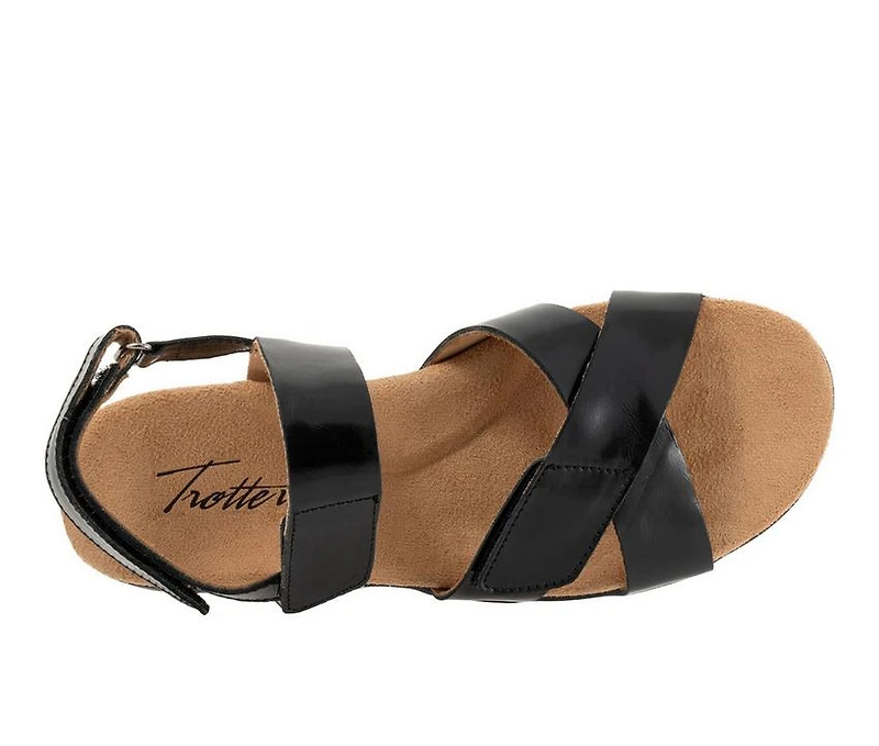 Women's Trotters River Metallic Sandals