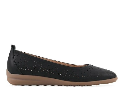 Women's Cliffs by White Mountain Cortney Flats