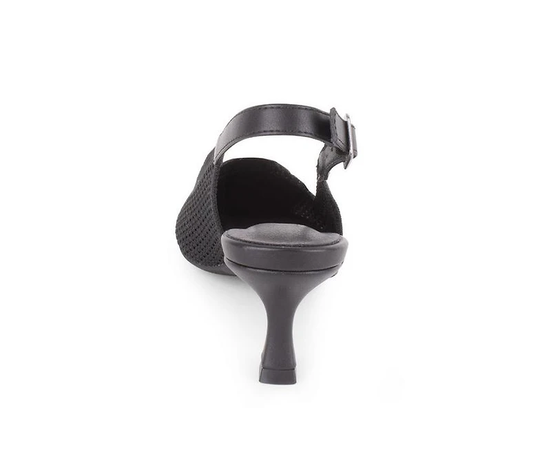 Women's Tahari Galway Pumps