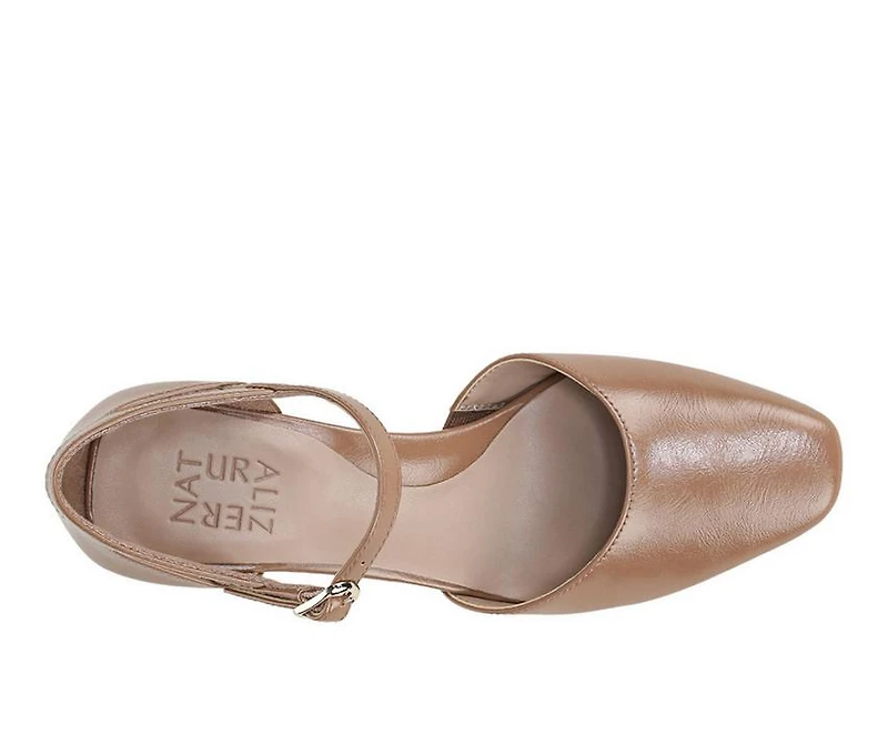 Women's Naturalizer Yasmin Pumps