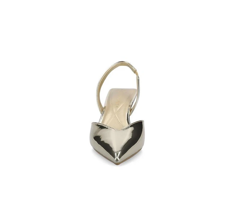 Women's Journee Collection Fallon Pumps