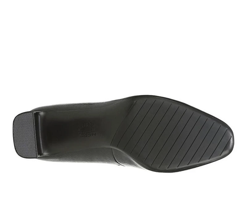 Women's Naturalizer Yuri Pumps