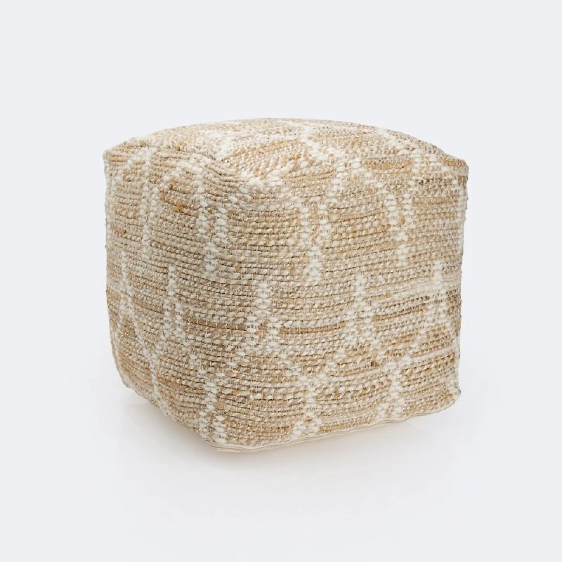 Amelia Pouf