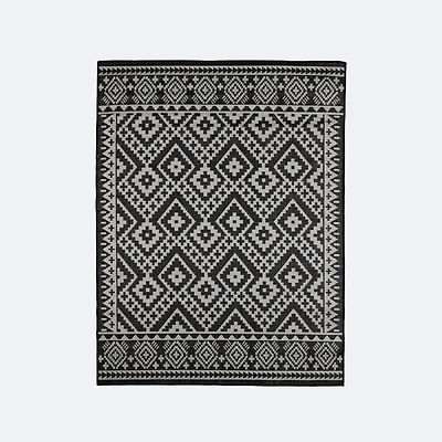 Cabana Outdoor Rug 5'x7' - Tribal Black