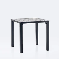 New York Chatting Table