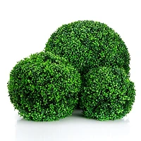 11" Boxwood Ball