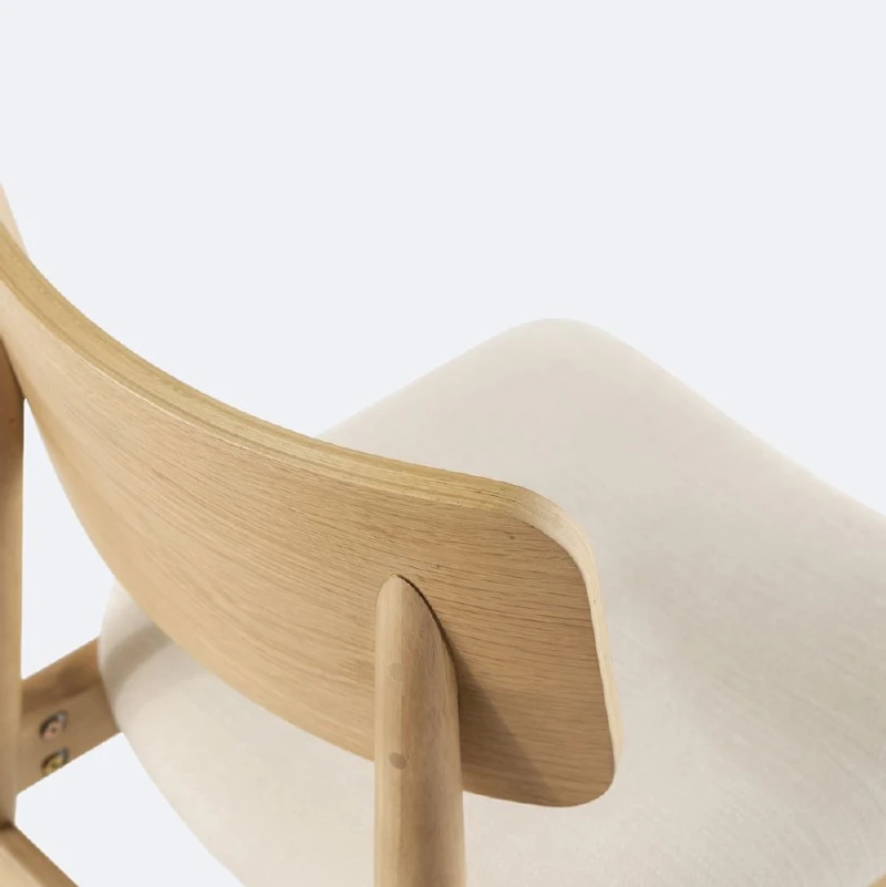 Transformer Round  Chair - Scandinavian Oak