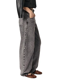 Oversized Balloon Jeans