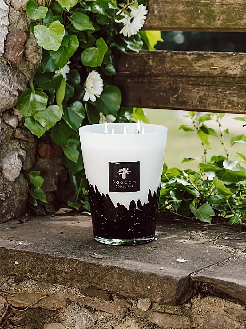 Feathers Max16 Candle