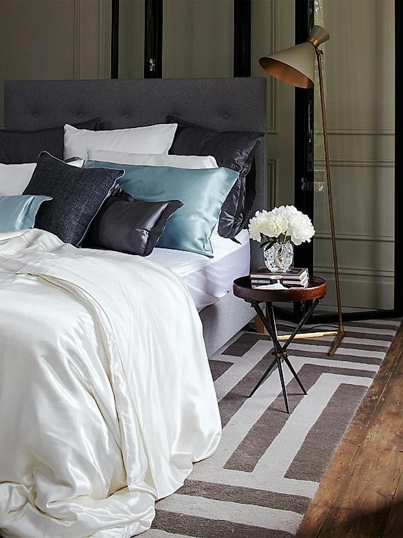 Signature Silk Sheet & Pillowcase Collection