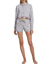 Cropped Core Logo-Hem Hoodie