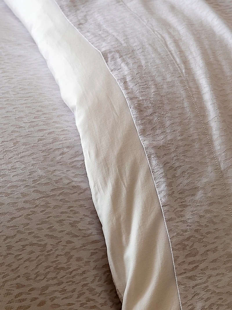 Caractère Bedding Collection