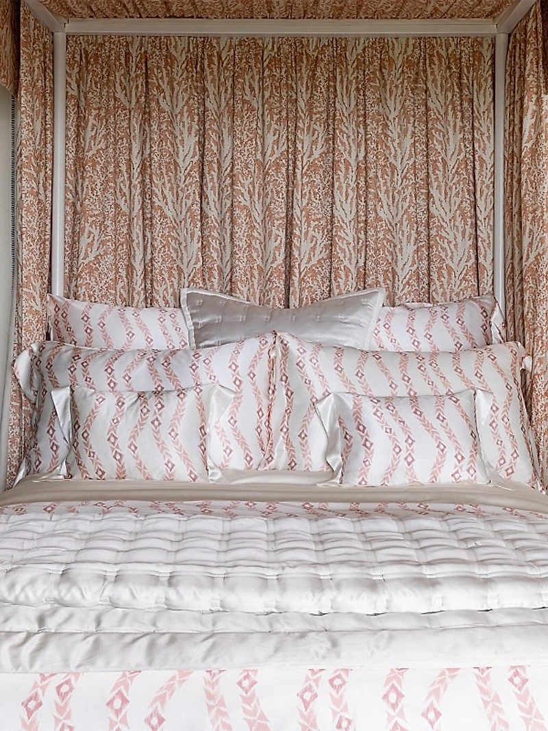 Classic Contemporary Tangleweed Mulberry Silk Pillowcase