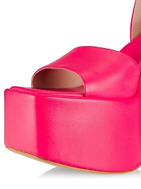 COLLECTION Sky-high Platform Leather Sandals