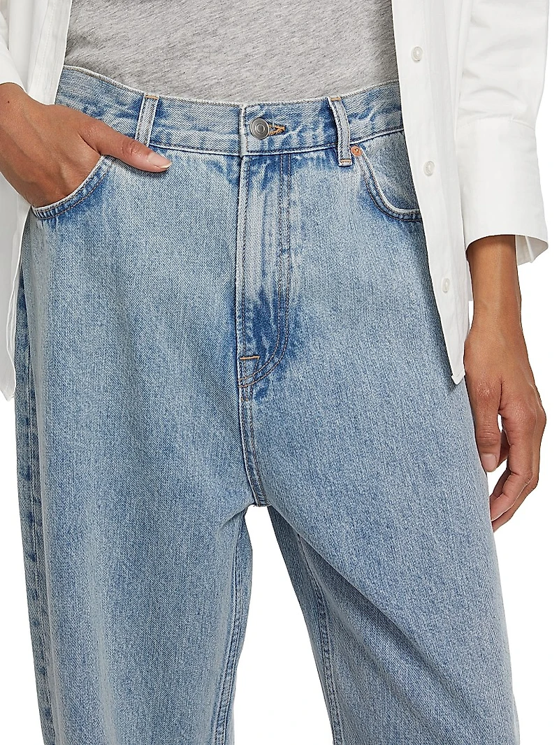 Low-Rise Wide-Leg Jeans