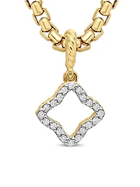 Quatrefoil Amulet in 18K Yellow Gold with Diamonds, 19.7mm
