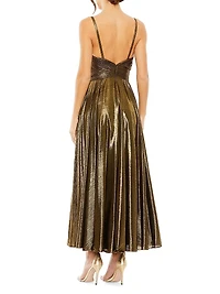Sleeveless V-Neck Pleated Midi-Dress