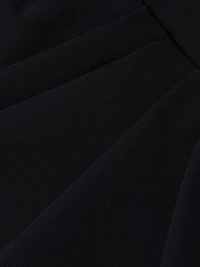 Beaurisse Ruffled Sheath Dress