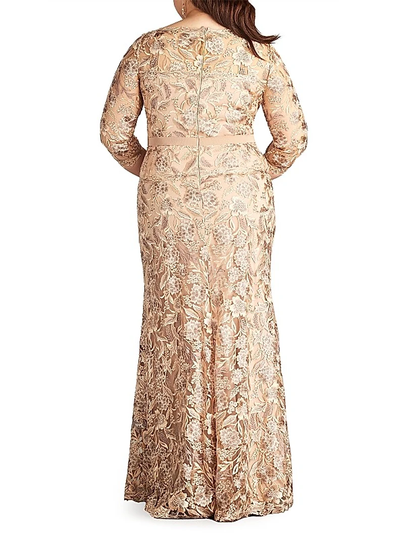 Plus Three-Quarter-Sleeved Embroidered Lace Gown