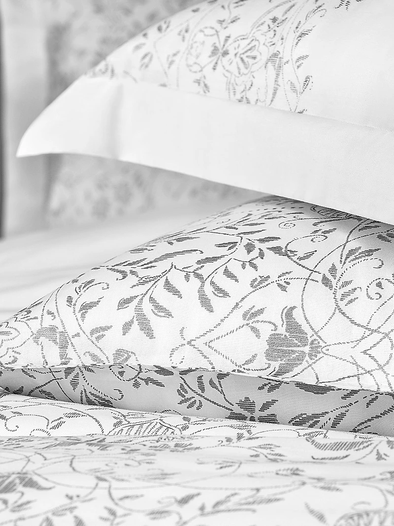 Amaris Duvet Cover & Sham Collection