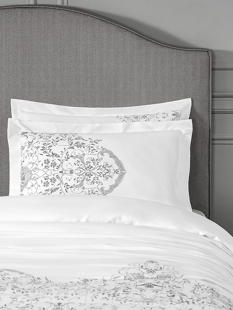 Amaris Duvet Cover & Sham Collection