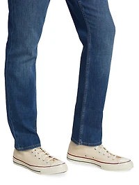 Modern Straight-Fit Jeans