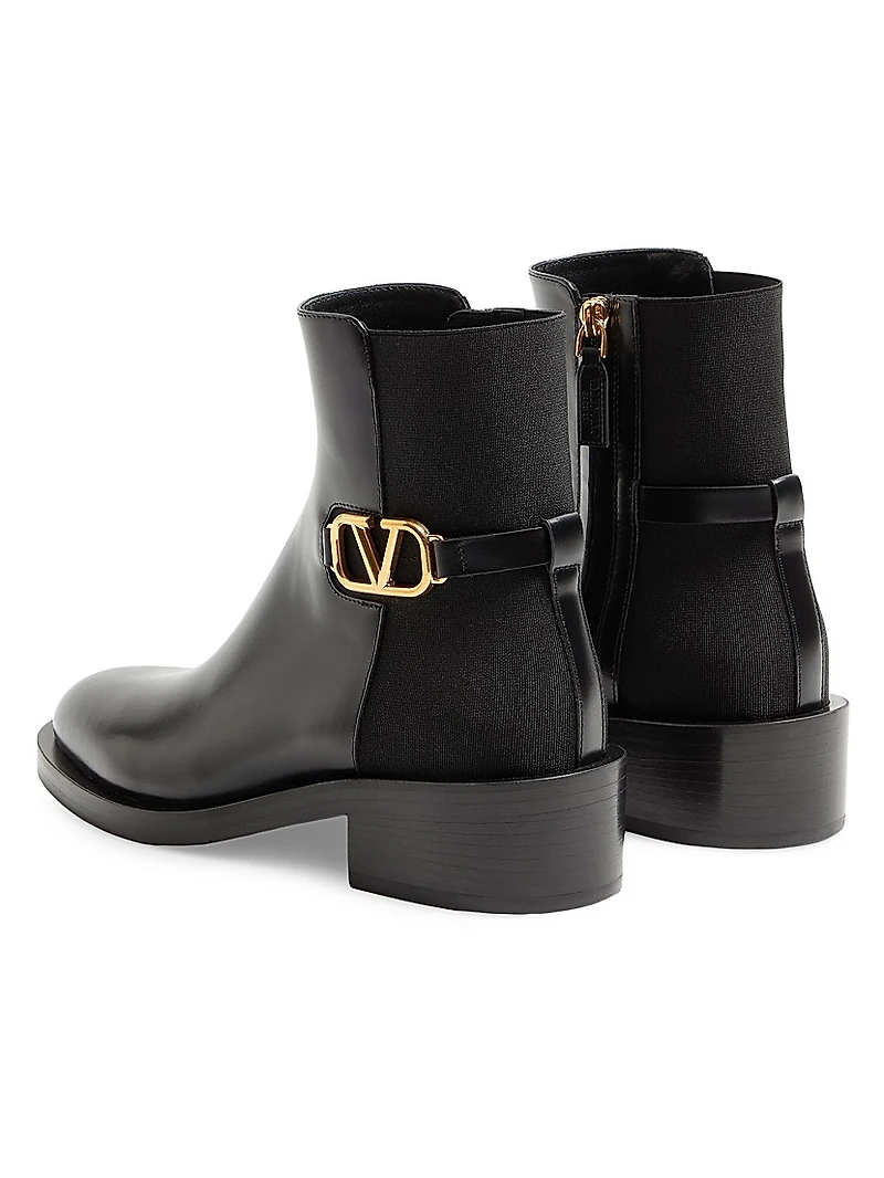 VLogo Signature Calfskin Ankle Boots 30 MM