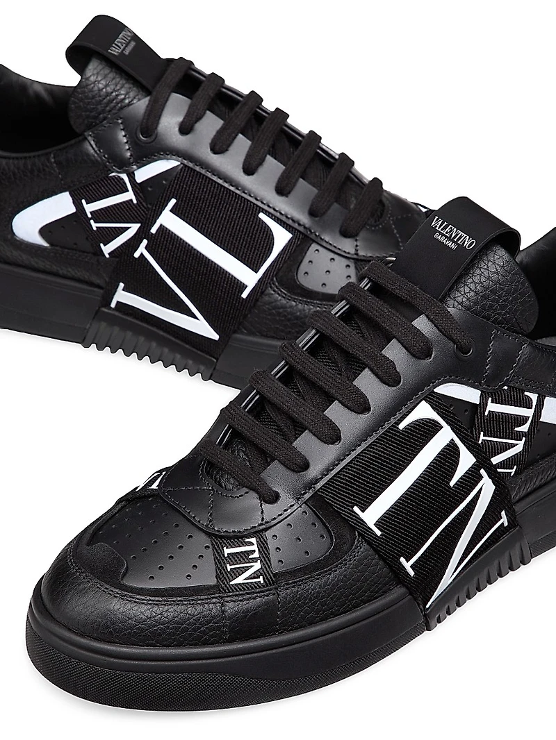 Low-Top Calfskin VL7N Sneakers With Bands