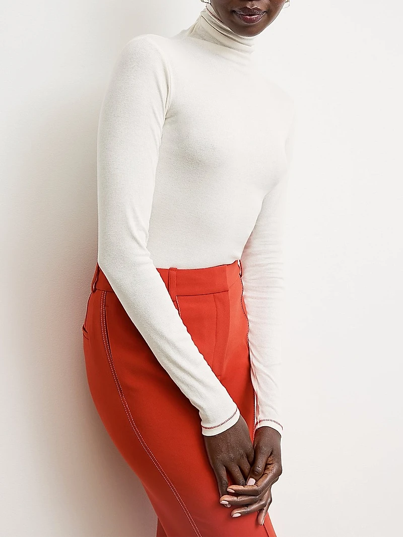 Axam Turtleneck