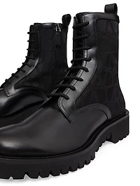 Toile Iconographe Combat Boots