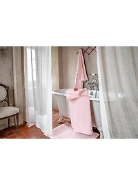 Aura Aura Towel Collection