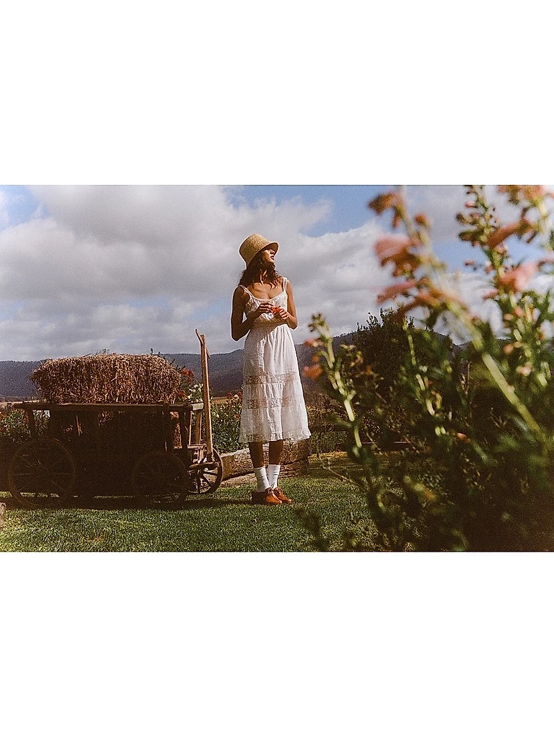 Crisscross Straw Bucket Hat