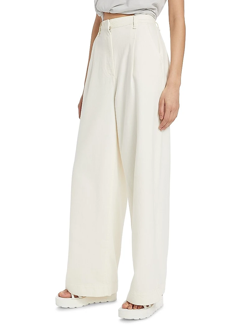 Featherweight Abigale Pleat Pants