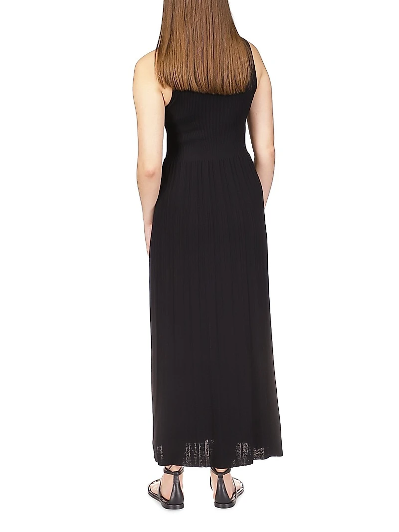 Scoopneck Pleated Maxi Dress