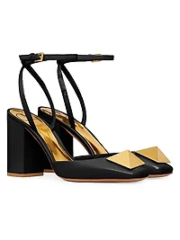 One Stud Pumps in Patent Leather 90MM