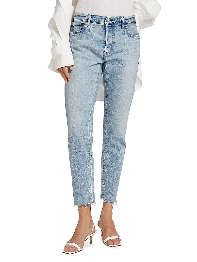 Montura Tapered Mid-Rise Jeans