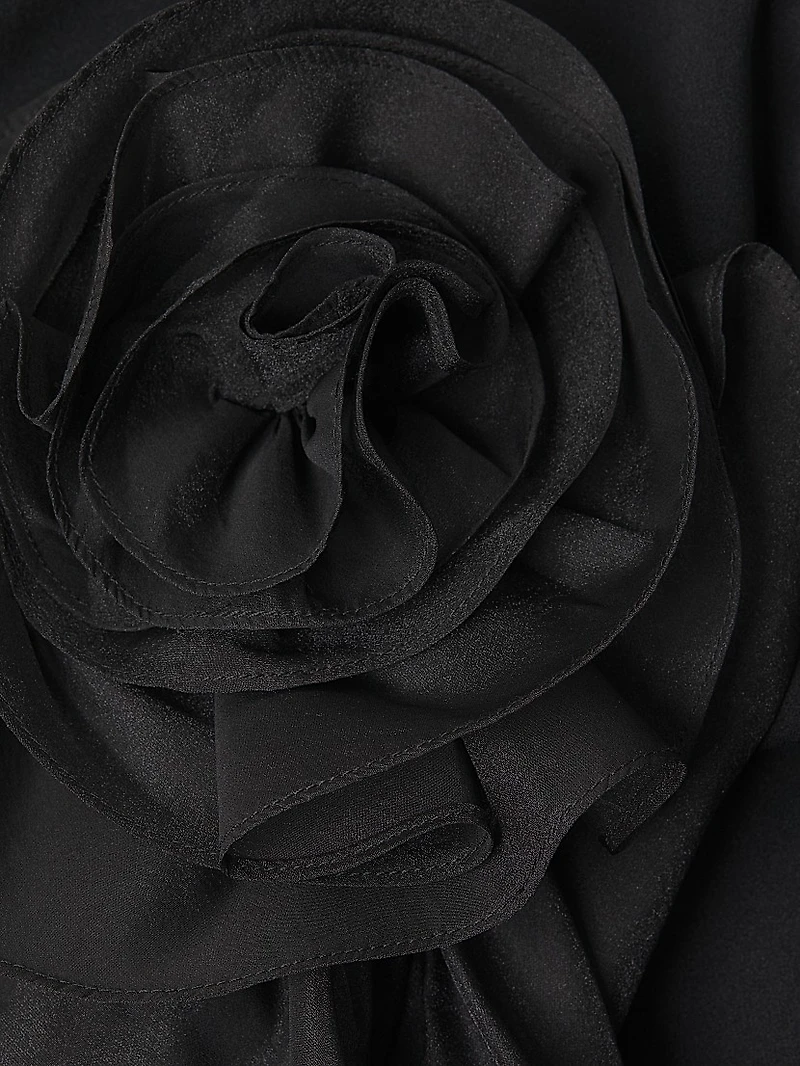 Tulle Rosette Strapless Mermaid Gown