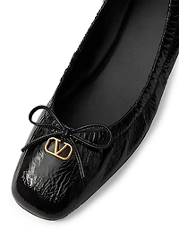 VLogo Signature Patent Leather Ballerina Flats