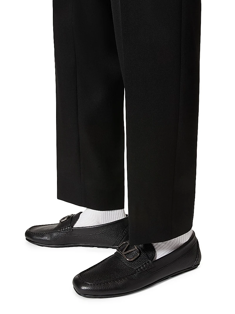 VLogo Signature Grainy Calfskin Driving Shoes