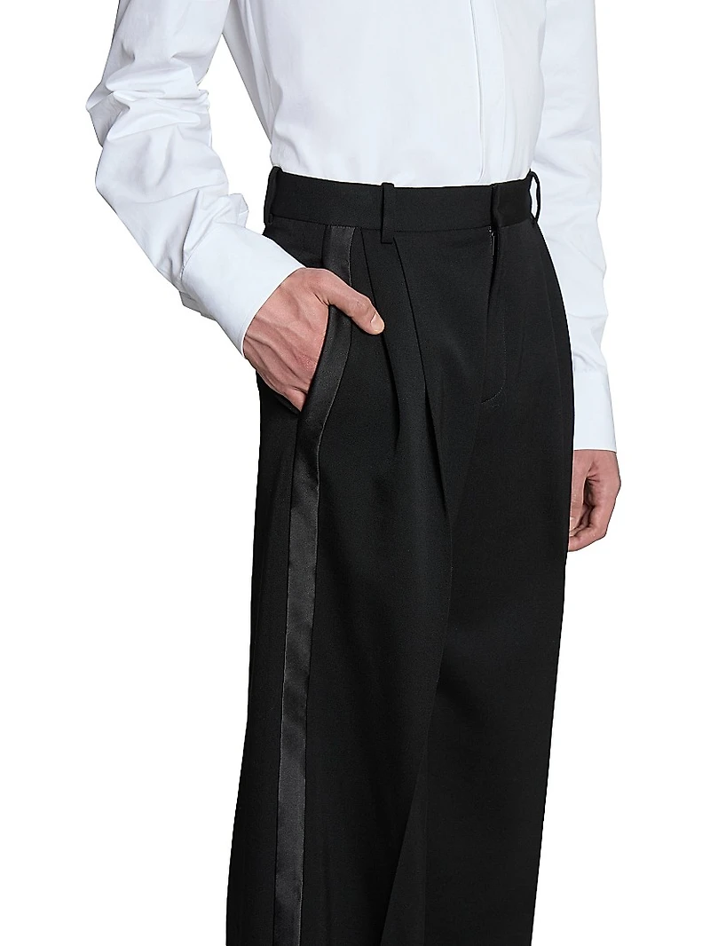 Wide-Leg Tuxedo Pants in Grain De Poudre