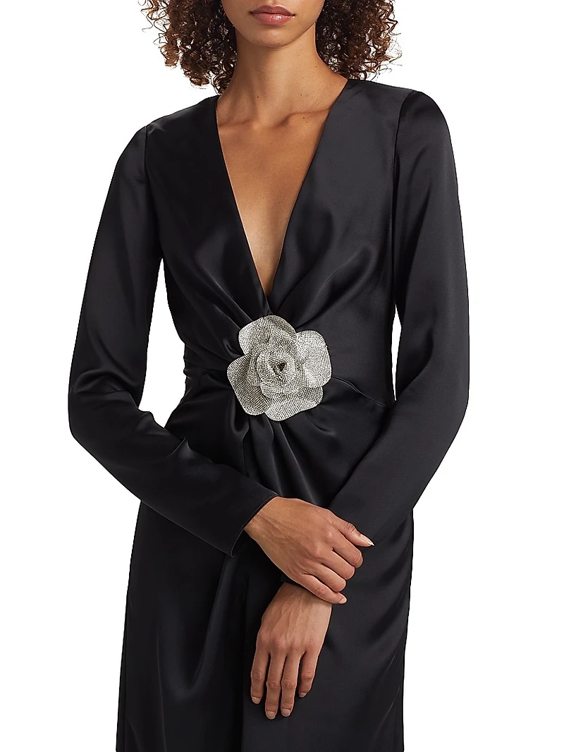 Daryl V-Neck Gown