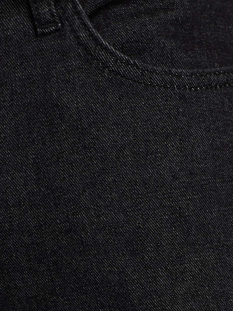 Modern Straight-Leg Jeans
