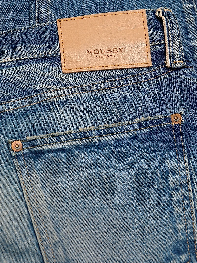 Eldred Low-Rise Tapered Crop Jeans