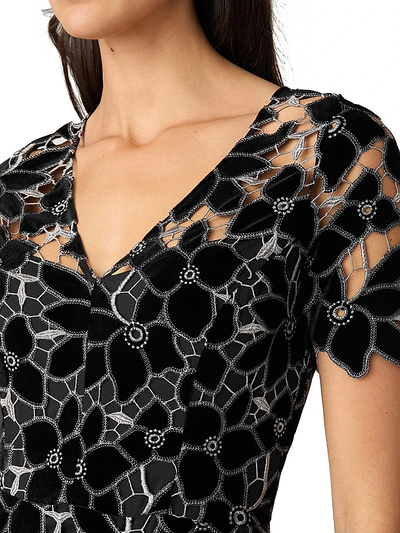 Fiona Floral Lace Short-Sleeve Gown