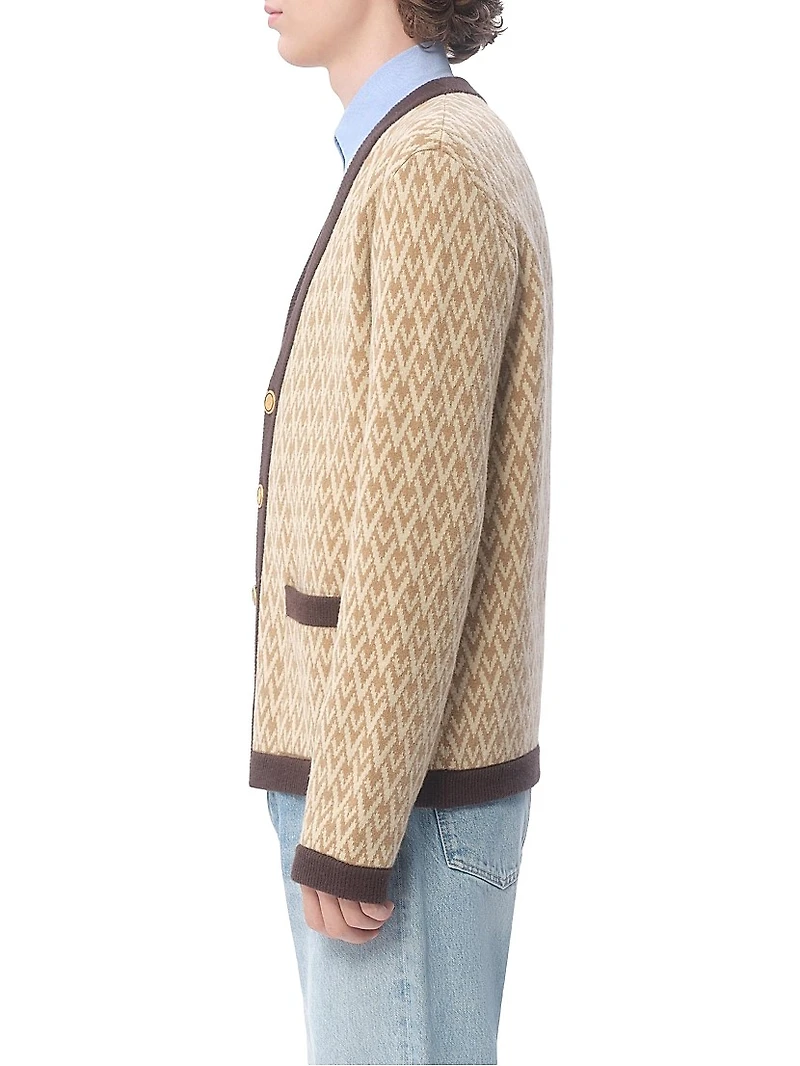 Wool Cardigan with Toute La V Pattern